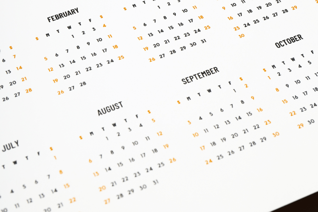 FAQ What is the lead time for booking a keynote speaker?​
